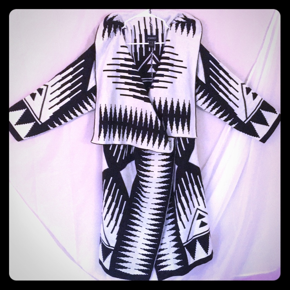 Stunning Well Made Ashro Shaw/wrap/coat combo! ❤️